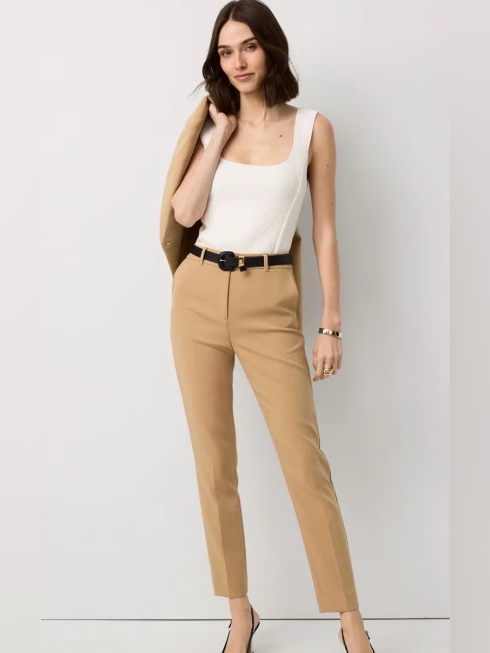 WHBM Elle Slim Ankle Pant. Size 10. NWT. Perfection!